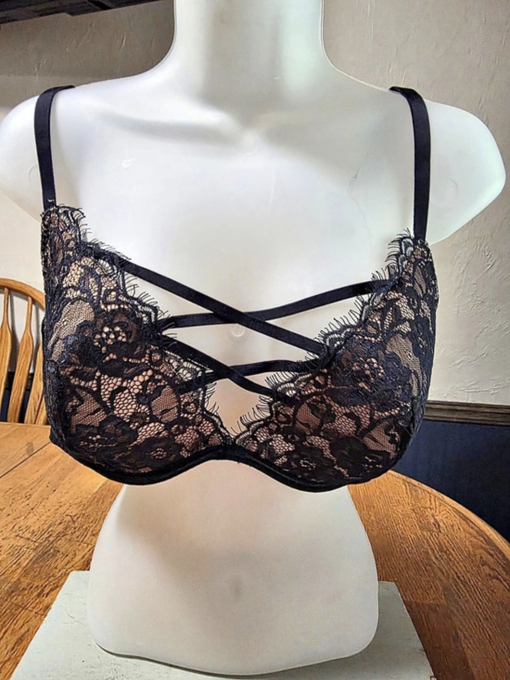 Adore Me Cage Strappy Criss Cross Lace And Mesh Bra